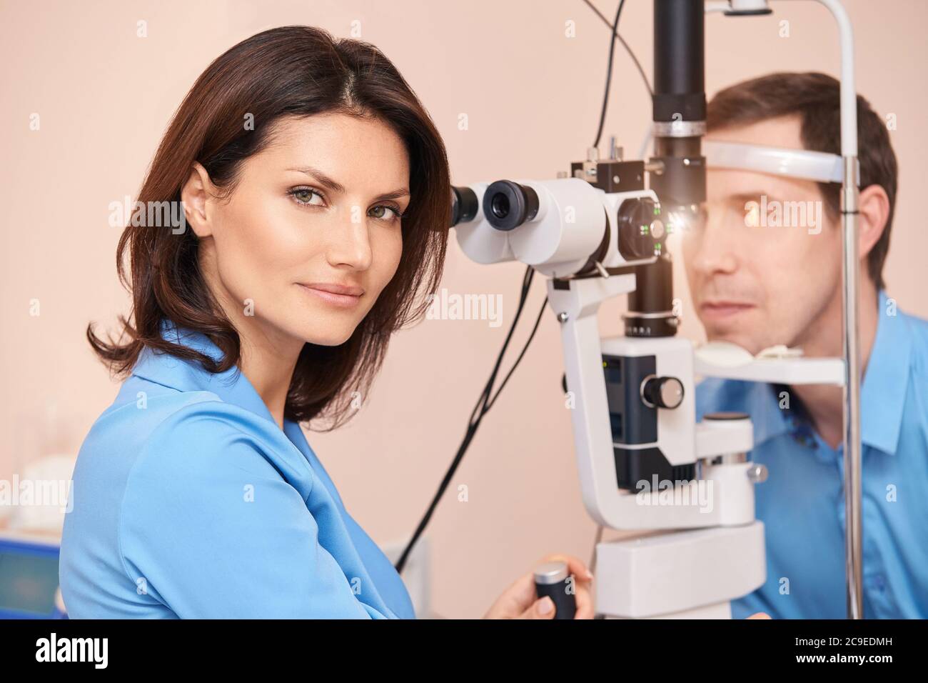 Eye doctor diagnostic. Patient at medical clinic Stock Photo Alamy