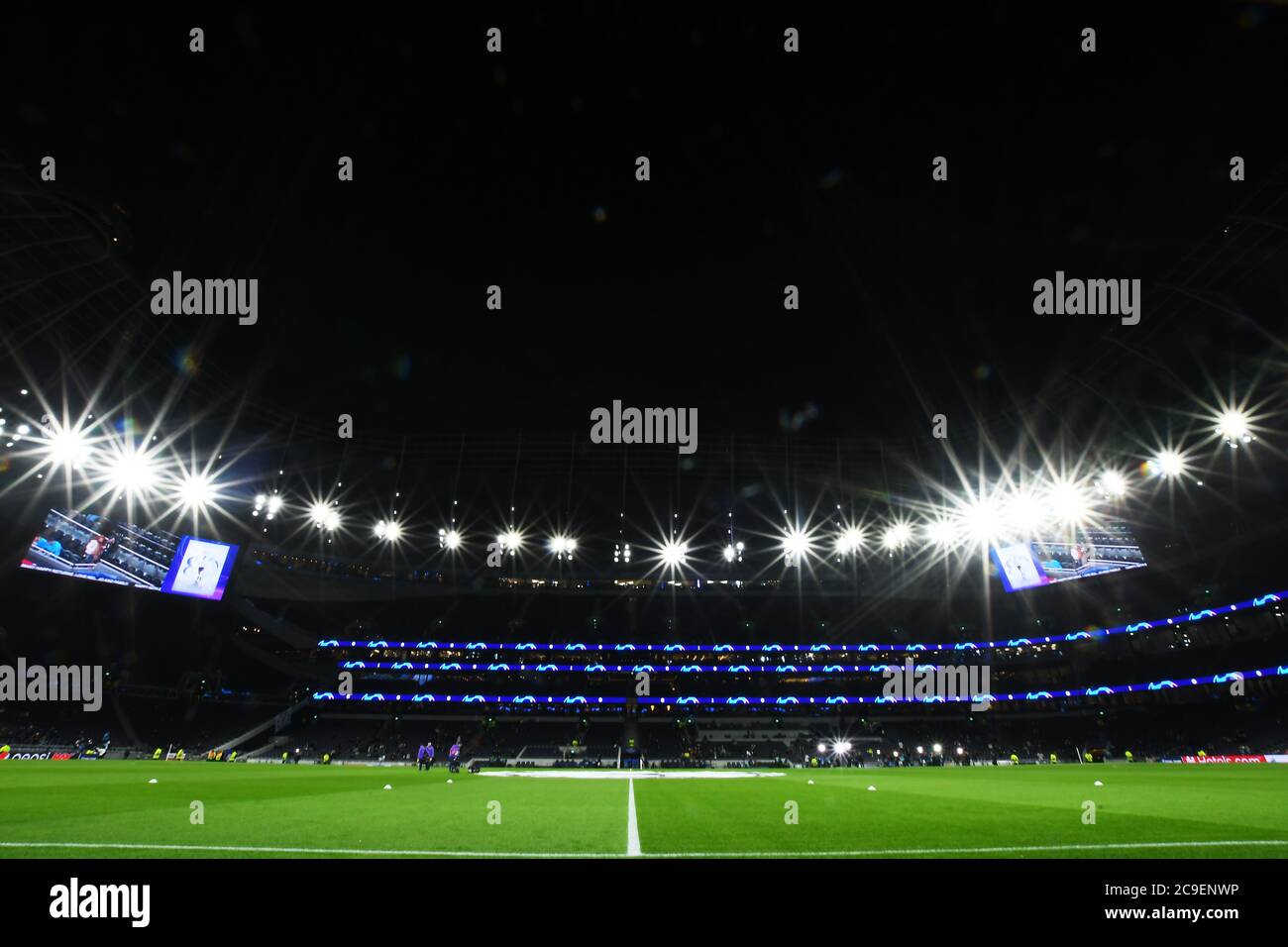 Tottenham hotspur stadium view hi-res stock photography and images - Alamy