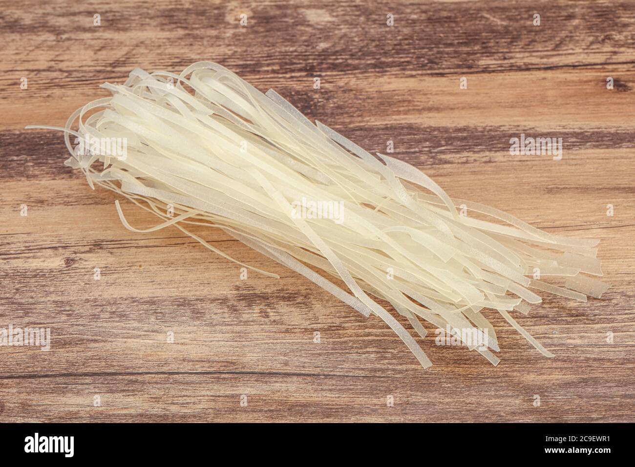 Dry rice noodle ready for cooking Stock Photo Alamy