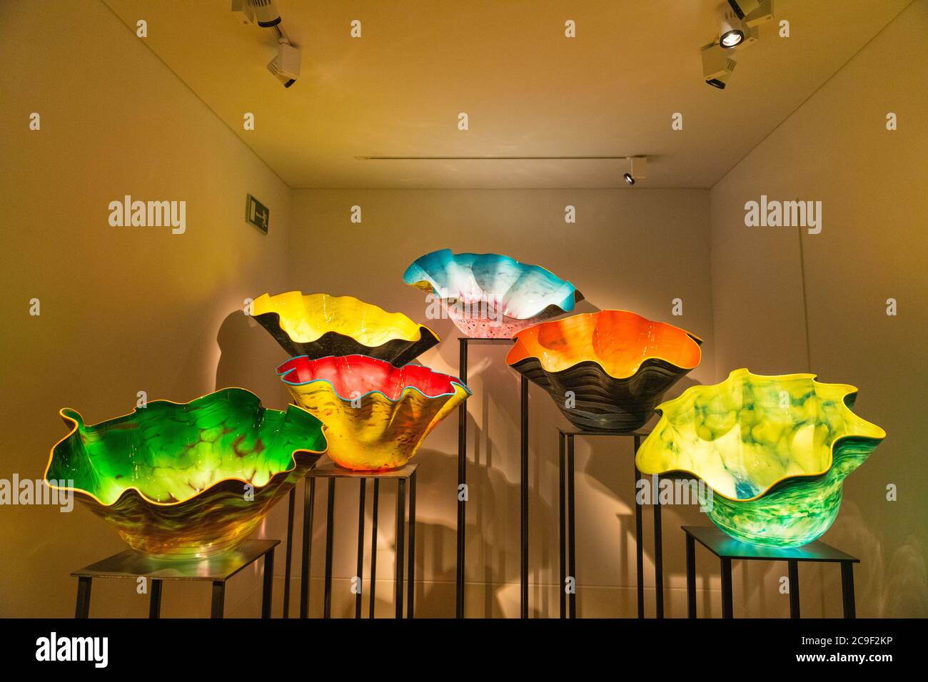 Kew Royal Botanical Gardens iconic Dale Chihuly Reflections Exhibition