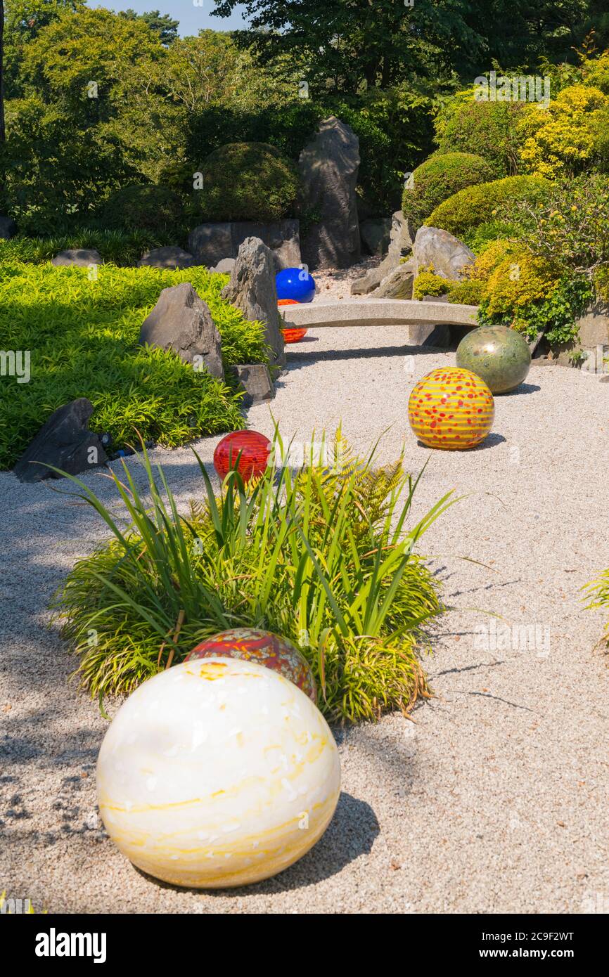 Kew Royal Botanical Gardens iconic Dale Chihuly Reflections Exhibition colourful glass sculptures sculpture art Niijima Floats Stock Photo