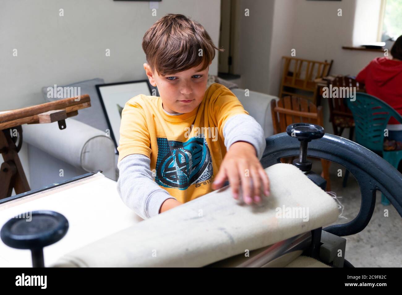 Etching press hires stock photography and images Alamy