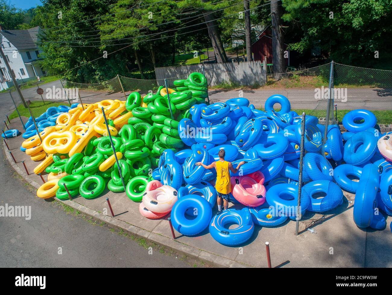 Delaware river tubing hires stock photography and images Alamy