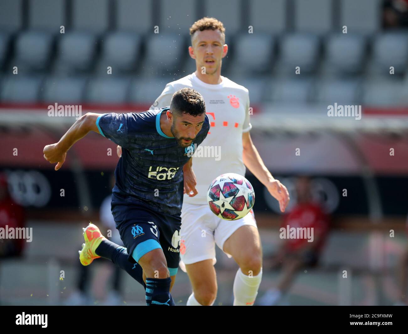 Munich, Deutschland. 31st July, 2020. firo Football: Test match Audi Football Sumwith FC Bayern 31.07.2020 FC Bayern Munich, Muenchen, Munich- Olympique Marseille # 3 Alvaro Gonzalez of Olympique Marseille, Ivan Perisic # 14 from FC Bayern Munich Stefan Matzke/sampics/Pool via firo sportphoto For journalists only Purposes! Only for editorial use! | usage worldwide Credit: dpa/Alamy Live News Stock Photo