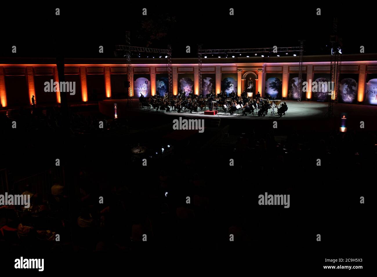 Caserta, Italy. 30th July, 2020. CASERTA, ITALY - JULY 30 - The British conductor, Sir Antonio Pappano, conducts the National Academy of Santa Cecilia Orchestra, for the fifth edition of ''Un Estate da Re'' (A King's Summer), at the Aperia of the Royal Bourbon Palace of Caserta, on July 30, 2020. Credit: Manuel Dorati/ZUMA Wire/Alamy Live News Stock Photo