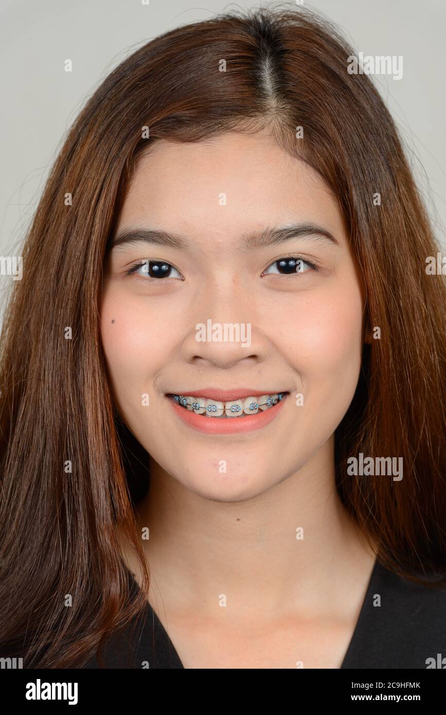Portrait of happy young beautiful Asian woman Stock Photo - Alamy