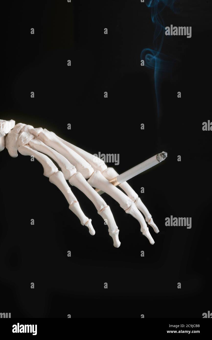 Smoking cigarette skeleton hires stock photography and images Alamy