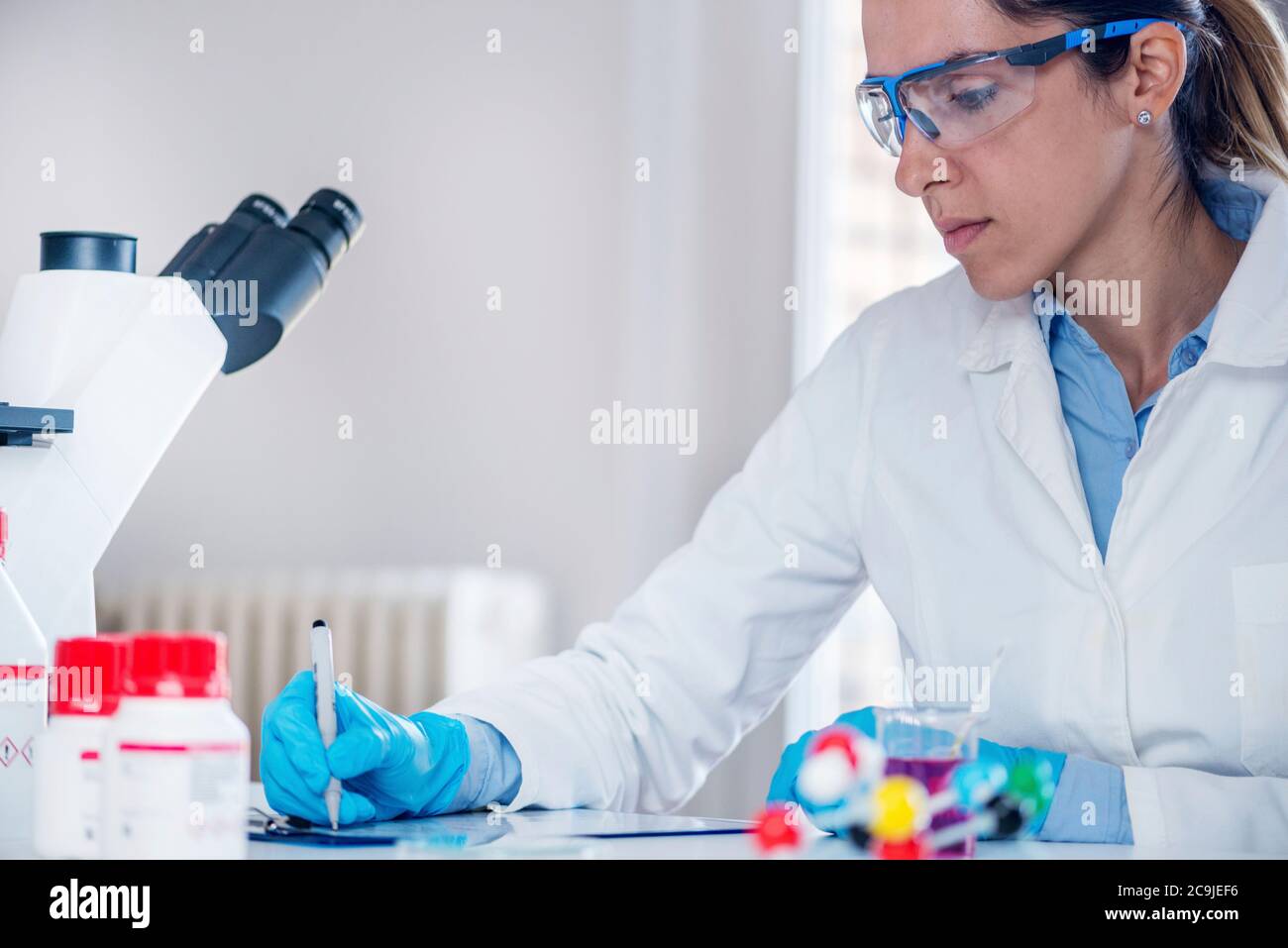 Life sciences hi-res stock photography and images - Alamy