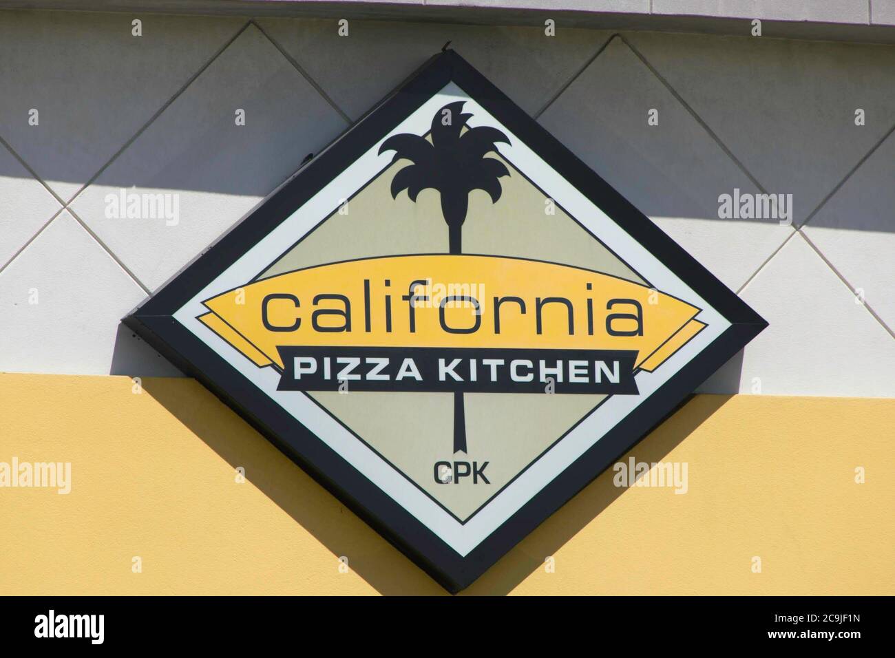 California Pizza Kitchen Restaurant High Resolution Stock Photography And Images Alamy
