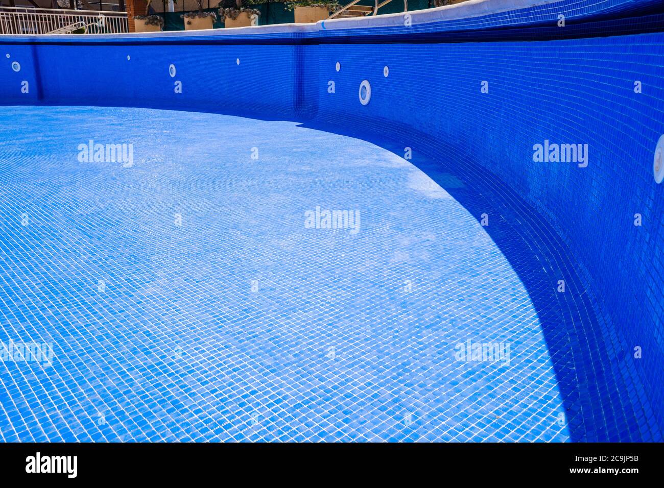 Empty Clean Pool Empty pool cleaning hi-res stock photography and images - Alamy
