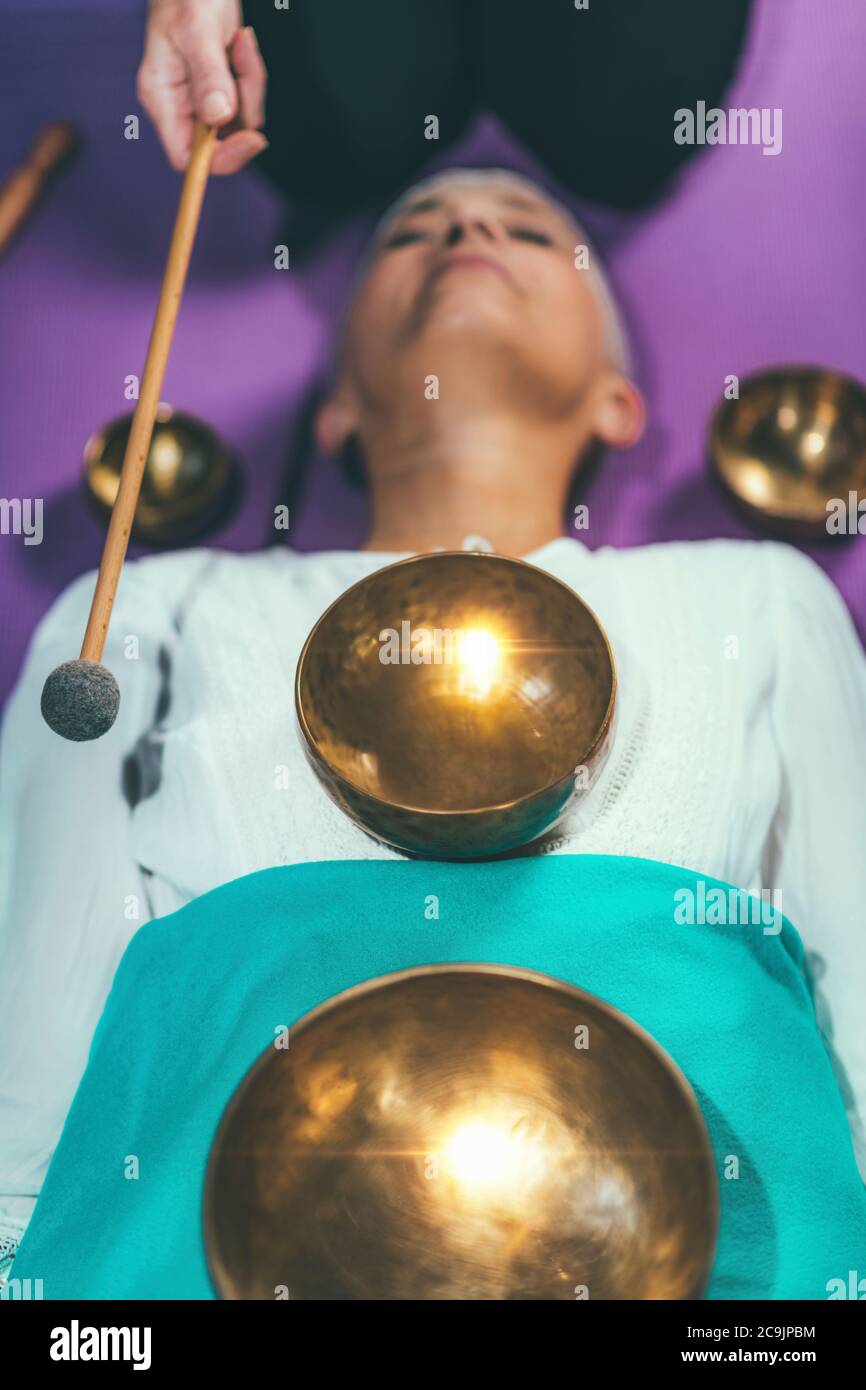 Yoga meditation sound healing hi-res stock photography and images - Alamy