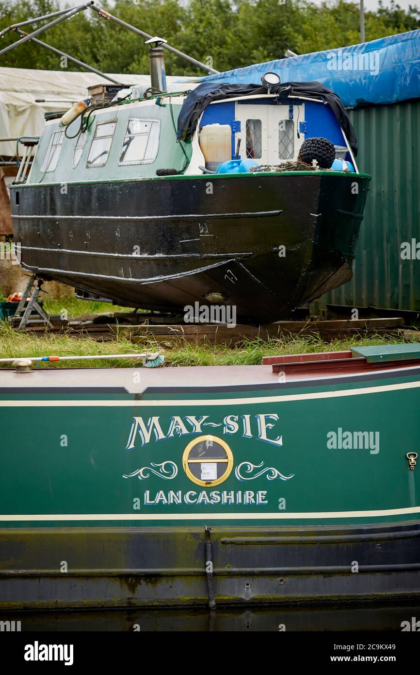 Liverpool To Leeds Canal in Wheelton, Chorley. Lancashire. Forton Boat