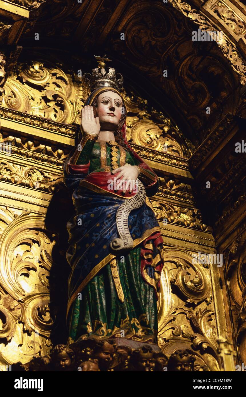 EVORA, PORTUGAL – FEBRUARY 2, 2019: The Lady of Mothers, rare example of medieval sculpture of a pregnant Virgin Mary, in the cathedral of Evora, Alen Stock Photo