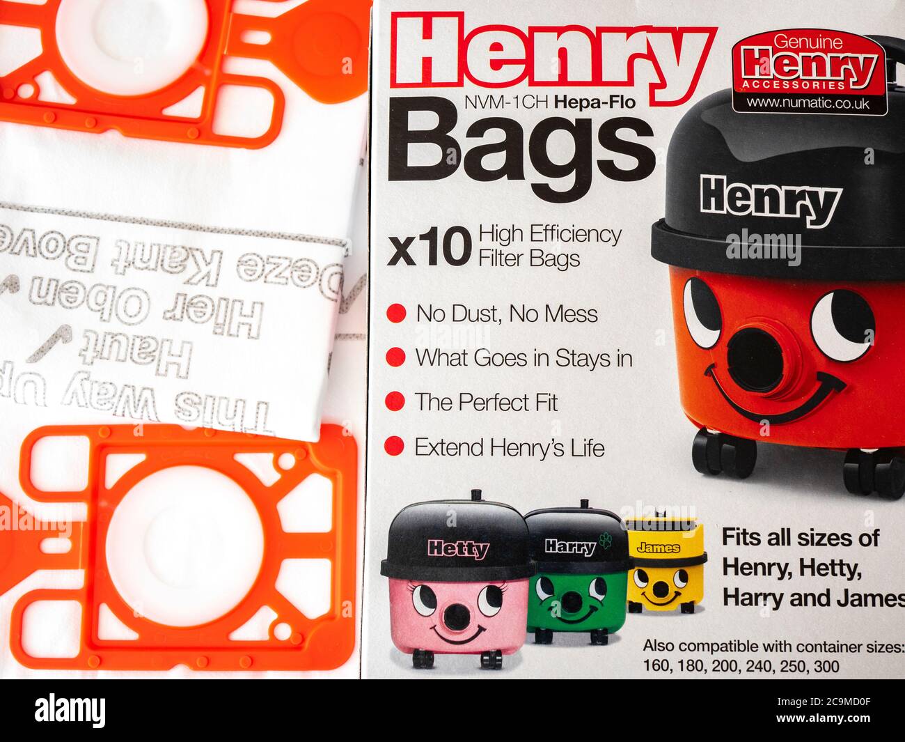 Henry vacuum cleaner filter bags – a retail box of 10 with two of the bags outside on display. Stock Photo