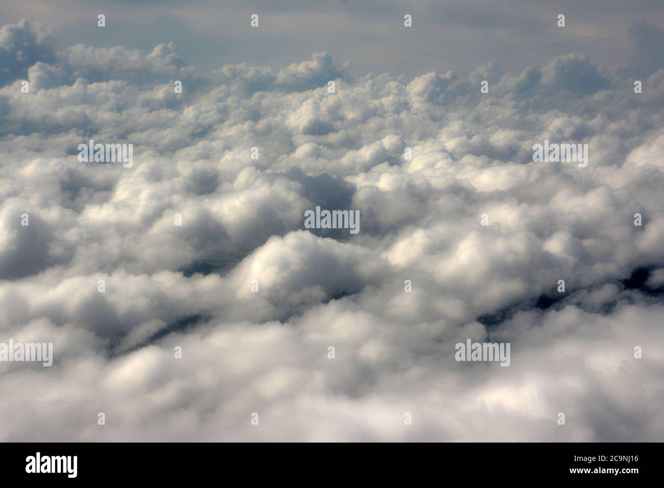 White clouds from a plane hi-res stock photography and images - Alamy
