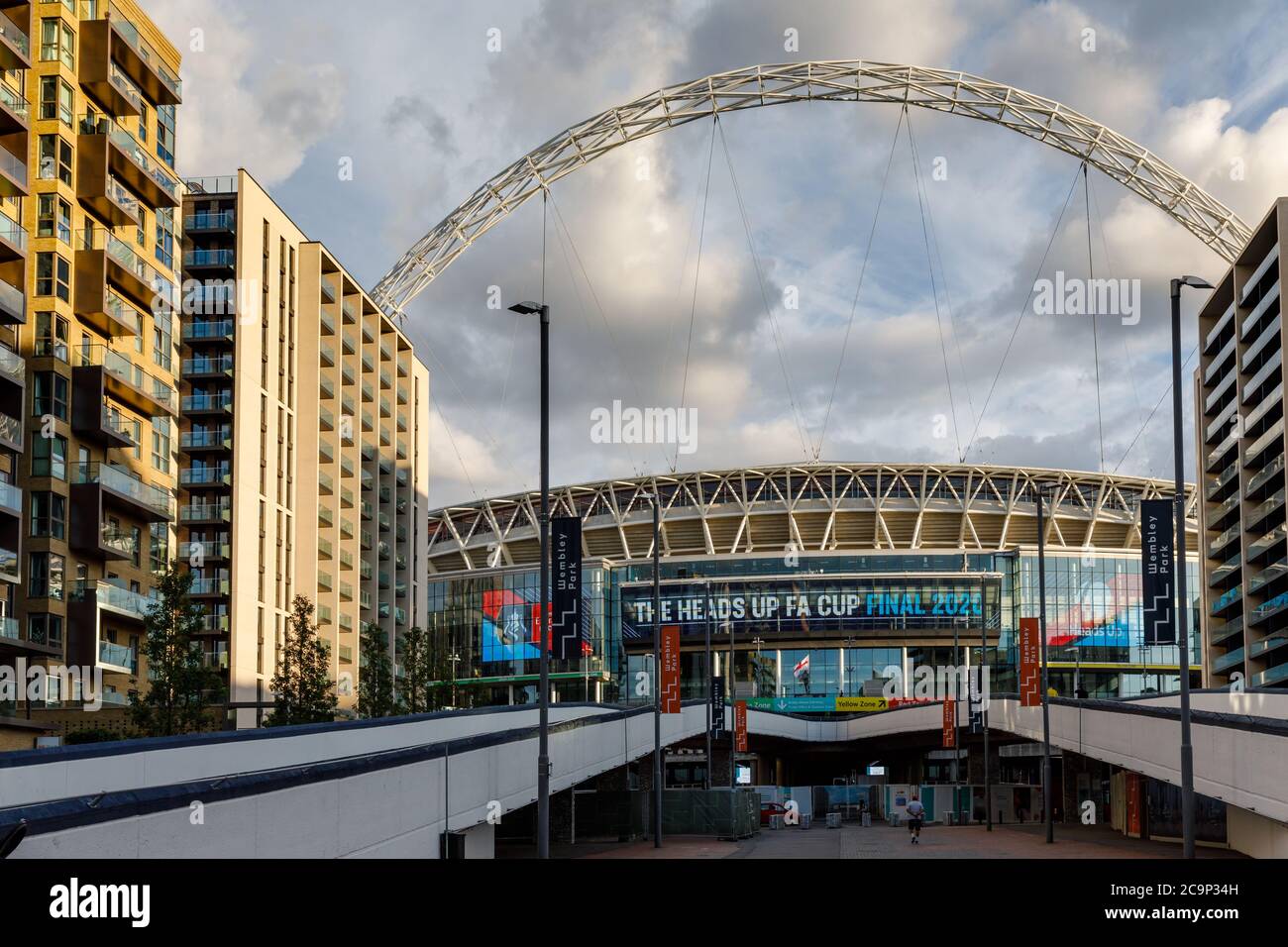 Fa cup final wembley hi-res stock photography and images - Alamy