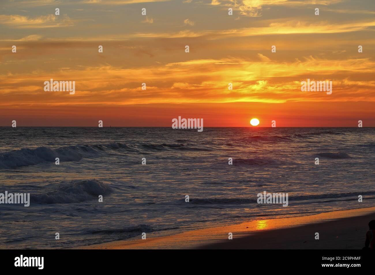 San diego beach sunset hi-res stock photography and images - Alamy