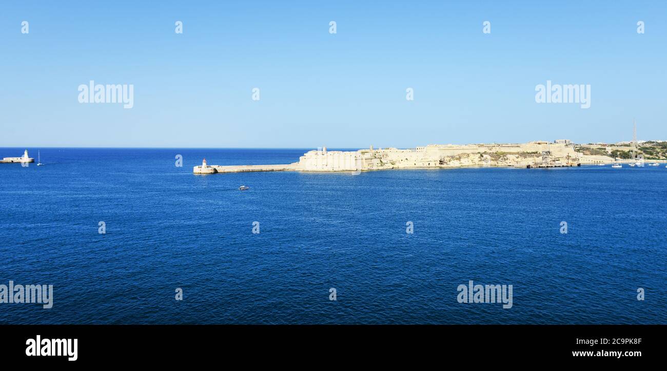 Fort Ricasoli at the entrance to the Grand Harbour near Valletta, Malta. Stock Photo