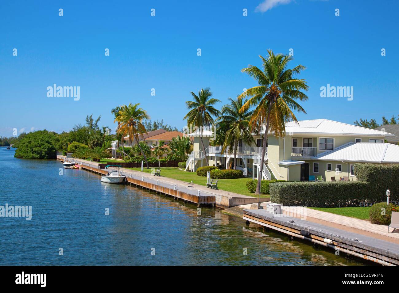 Luxury houses on the Grand Cayman island Stock Photo Alamy
