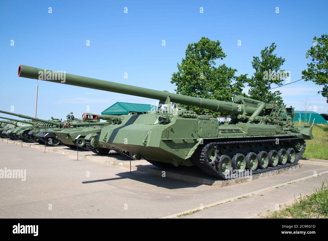 Soviet tank on the demonstration Stock Photo - Alamy