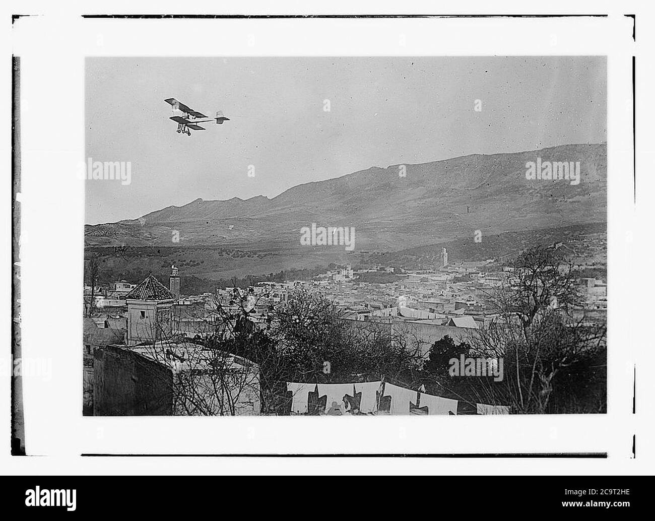 Type 1910 hi-res stock photography and images - Alamy