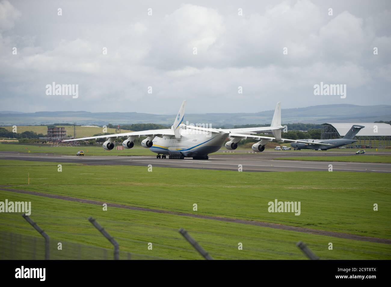 18t 2 hi-res stock photography and images - Alamy