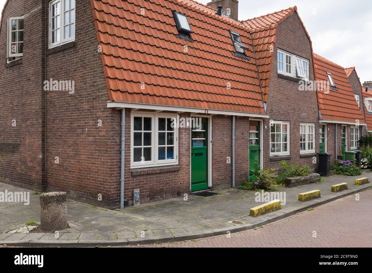 Social housing for working class developped by architect Willem Marinus