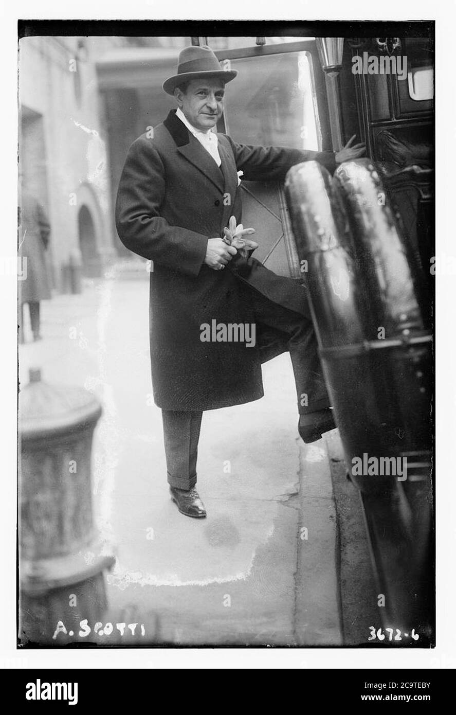 Scotti portrait hires stock photography and images Alamy