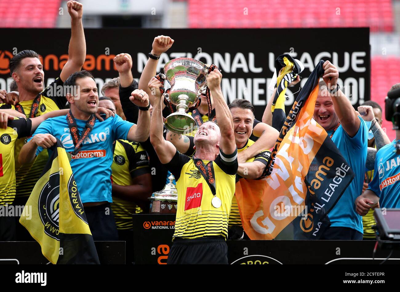 Harrogate towns josh falkingham lifts trophy hires stock photography