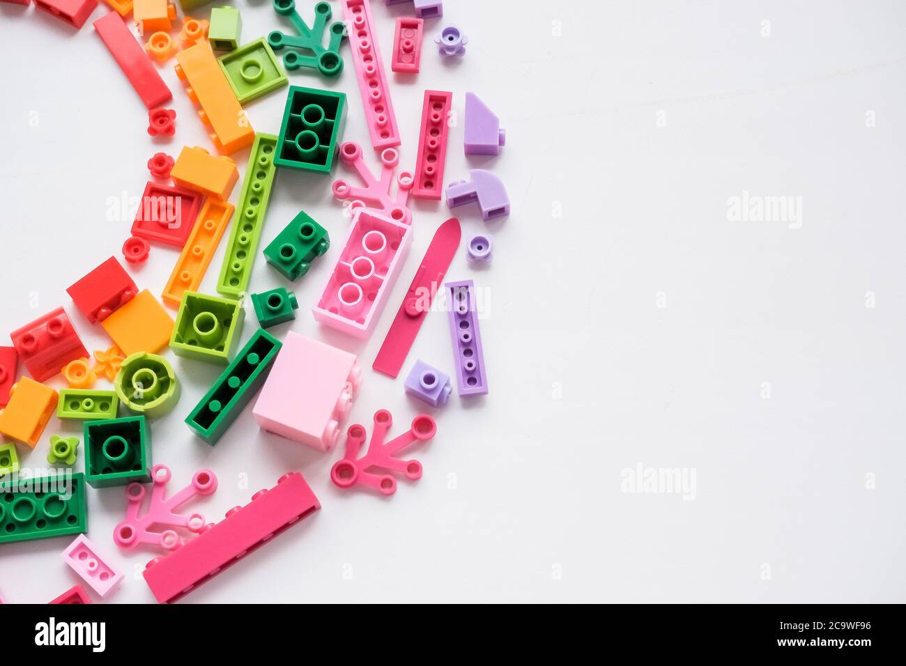 Toys background. Colorful cubes and plastic construction blocks frame ...