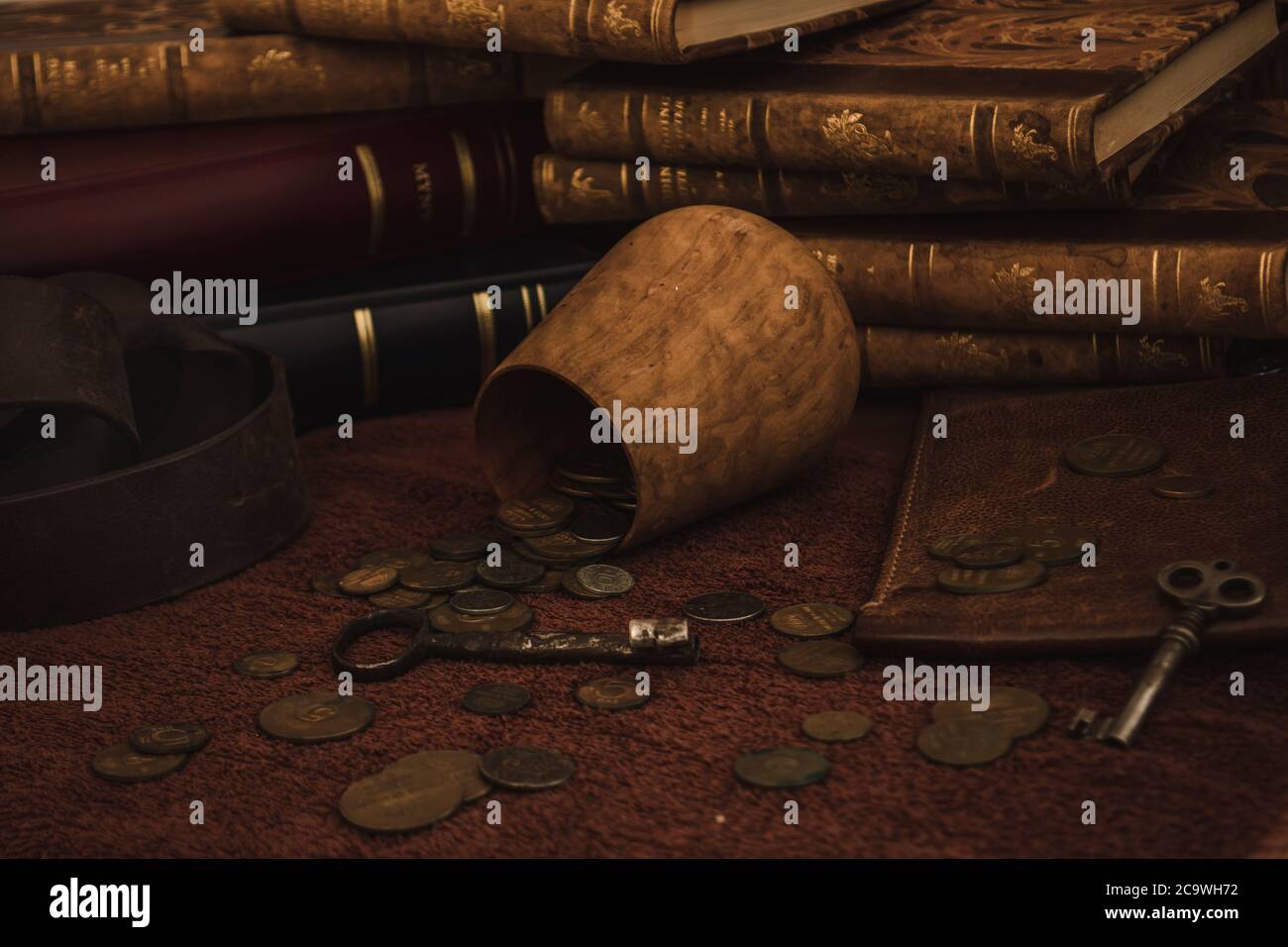 Antique jewellery box keys hires stock photography and images Alamy