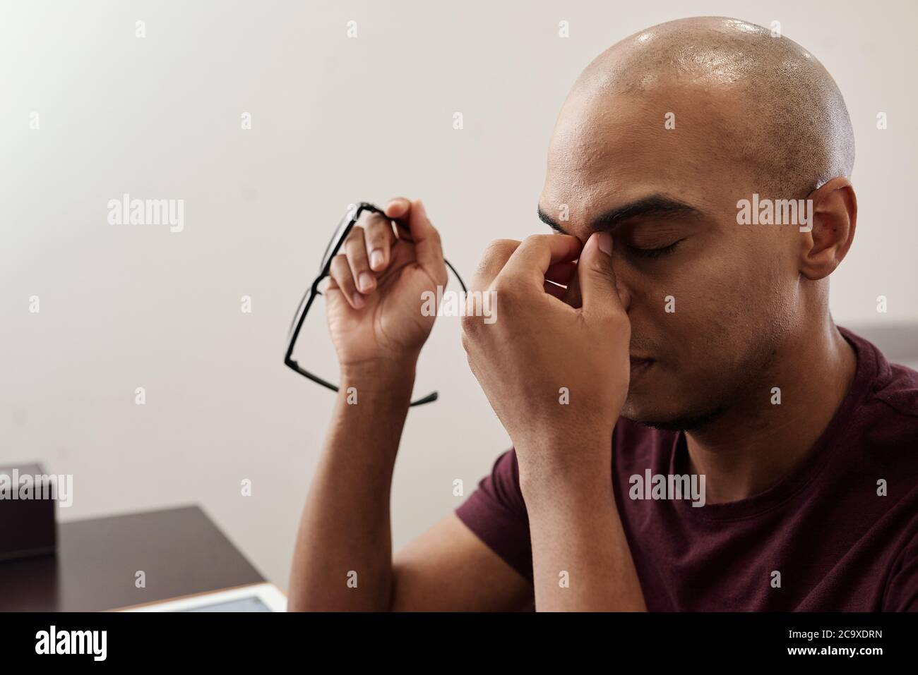 Nose bridge hires stock photography and images Alamy