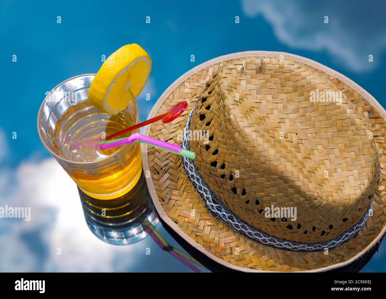 Relaxing by beach with drink hi-res stock photography and images - Alamy
