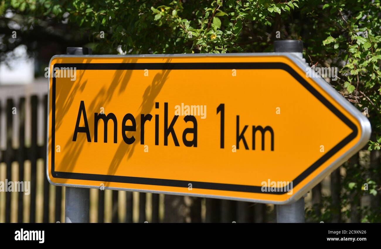 Amerika, Germany. 01st Aug, 2020. A sign shows the way to America. It is not known exactly how the present part of the town of Penig got its name. Credit: Hendrik Schmidt/dpa-Zentralbild/ZB/dpa/Alamy Live News Stock Photo