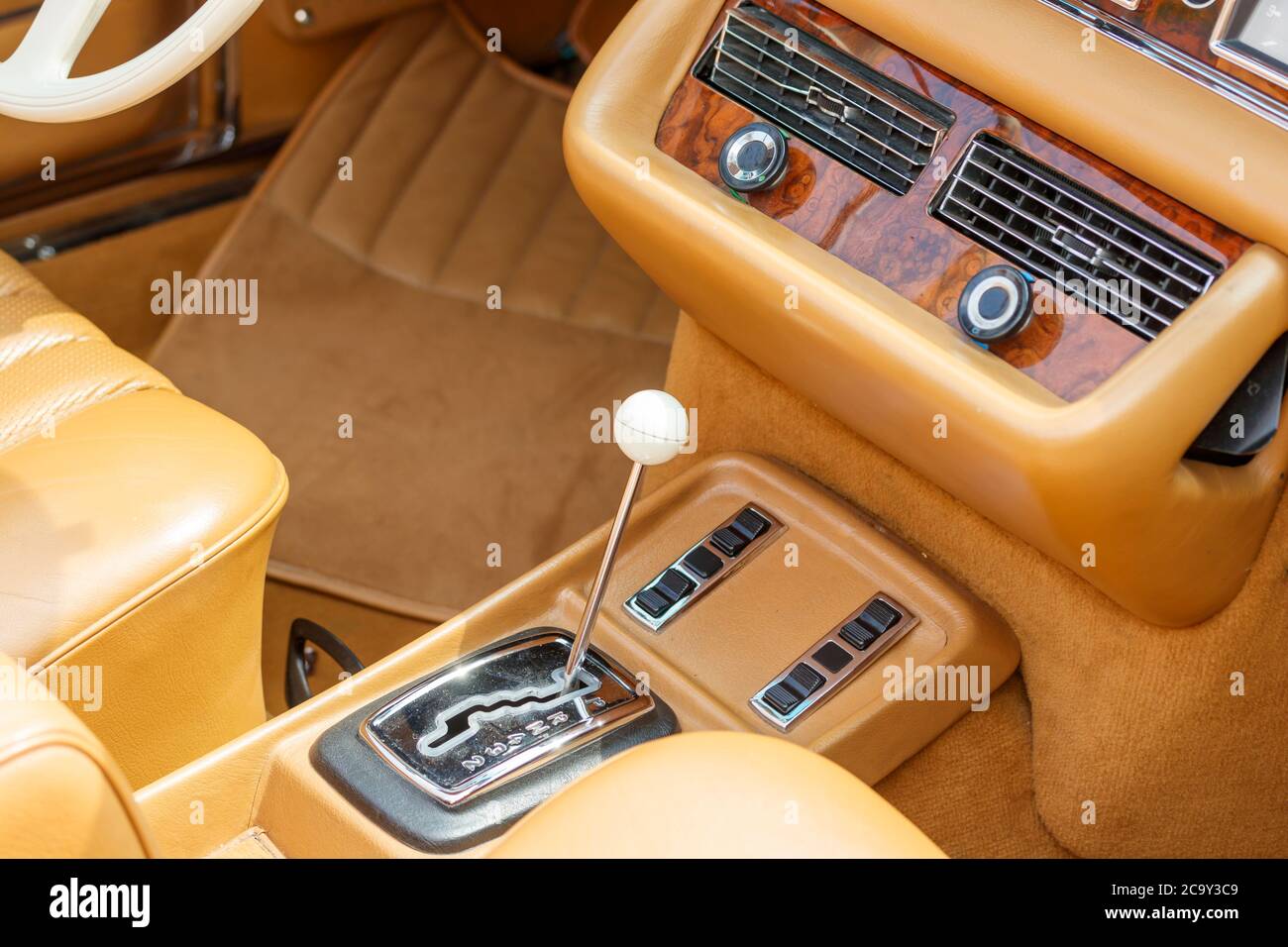Gear lever from a classic car Stock Photo - Alamy