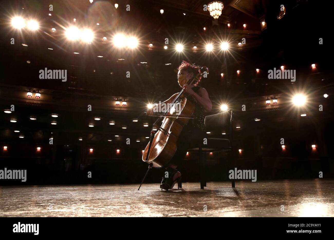 Su Lae Su A Lee High Resolution Stock Photography and Images - Alamy