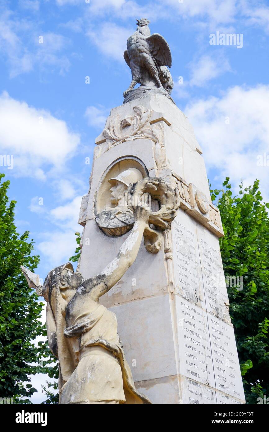 Military memorial, Square de Verdun, Corbigny, Nièvre, Bourgogne Franche-Comté Region, France Stock Photo
