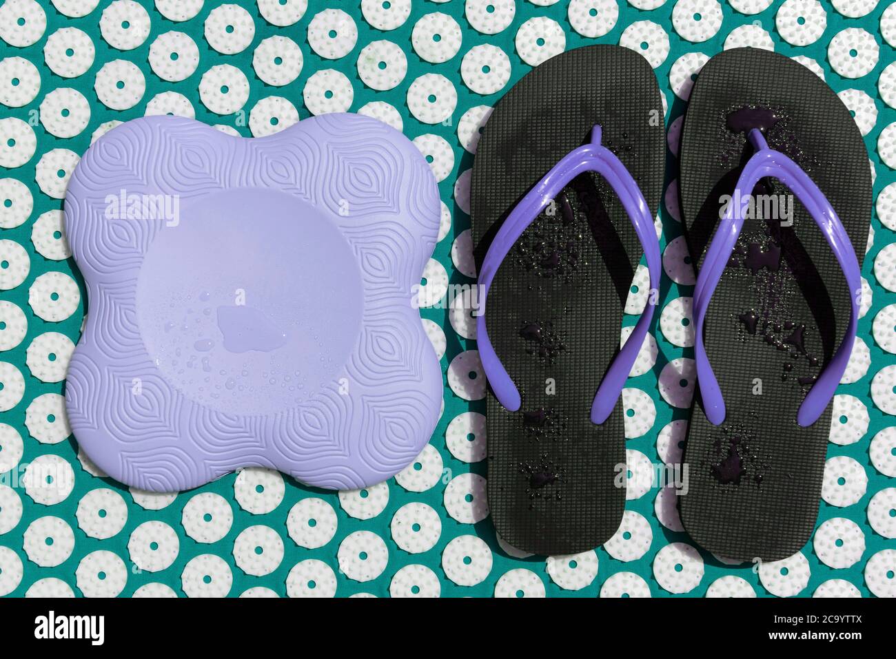acupressure flip flops