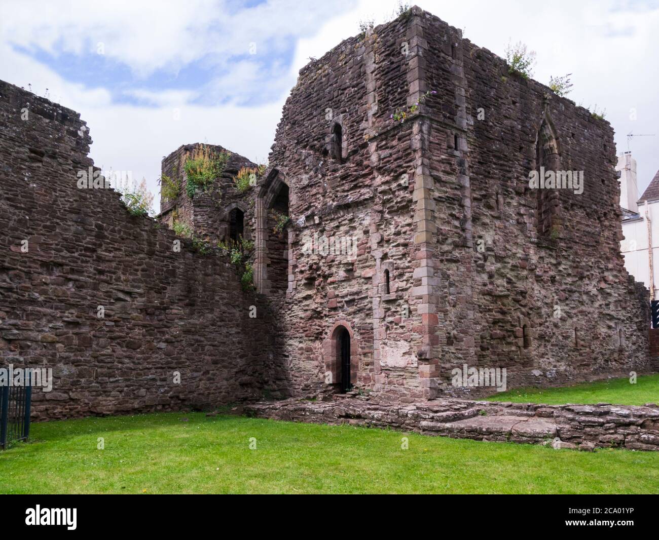 Ruins of Great Tower and Hall Monmouth Castle Monmouthshire South Wales Uk built by William FitzOsbern 1st Earl of Hereford in 1067 on Heritage Trail Stock Photo