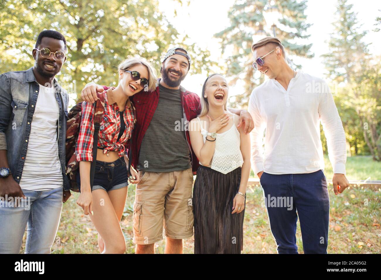 Group five teenage friends having hi-res stock photography and images -  Alamy