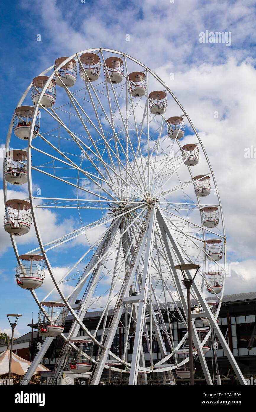 Huge ferris wheel in Millenium Square, Bristol, England. July 2020 Stock Photo