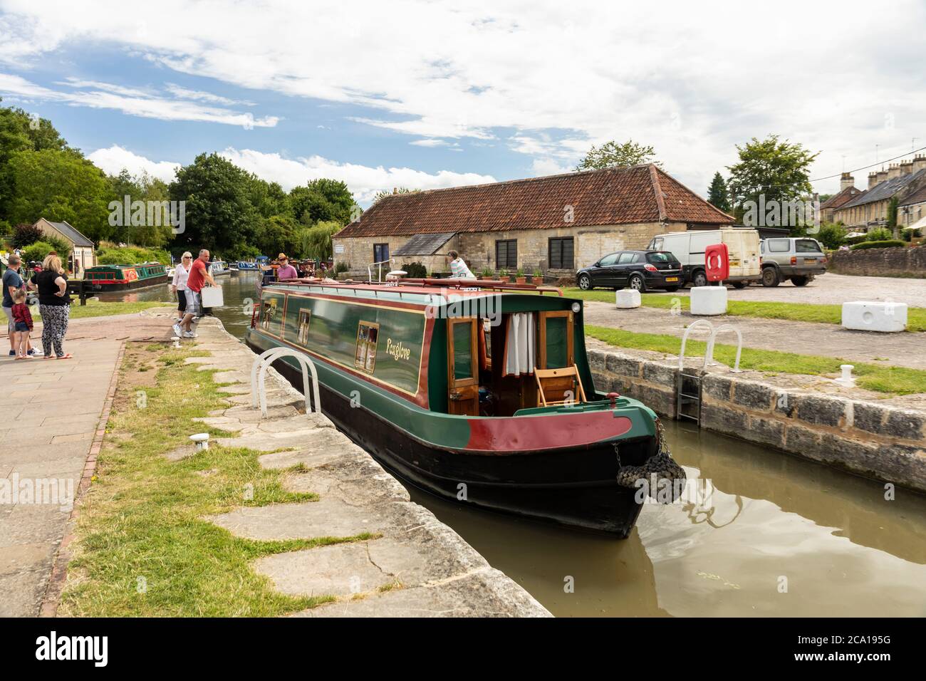 canal-boat-at-bradford-on-avon-wharf-kennet-and-avon-canal-wiltshire
