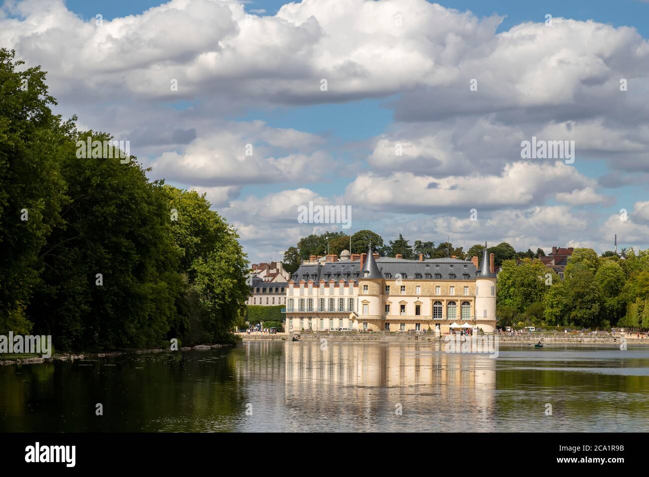 Rambouillet, France. 26th July, 2020. The castle of Rambouillet, a former royal, imperial and presidential residence, hosted the first G6 summit. Stock Photo