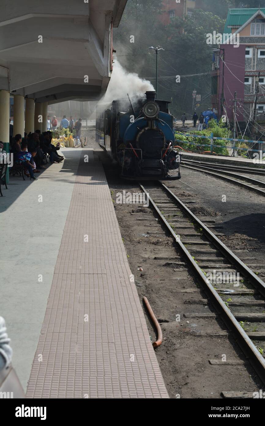 Darjeeling Himalayan Railway Stock Photo Alamy