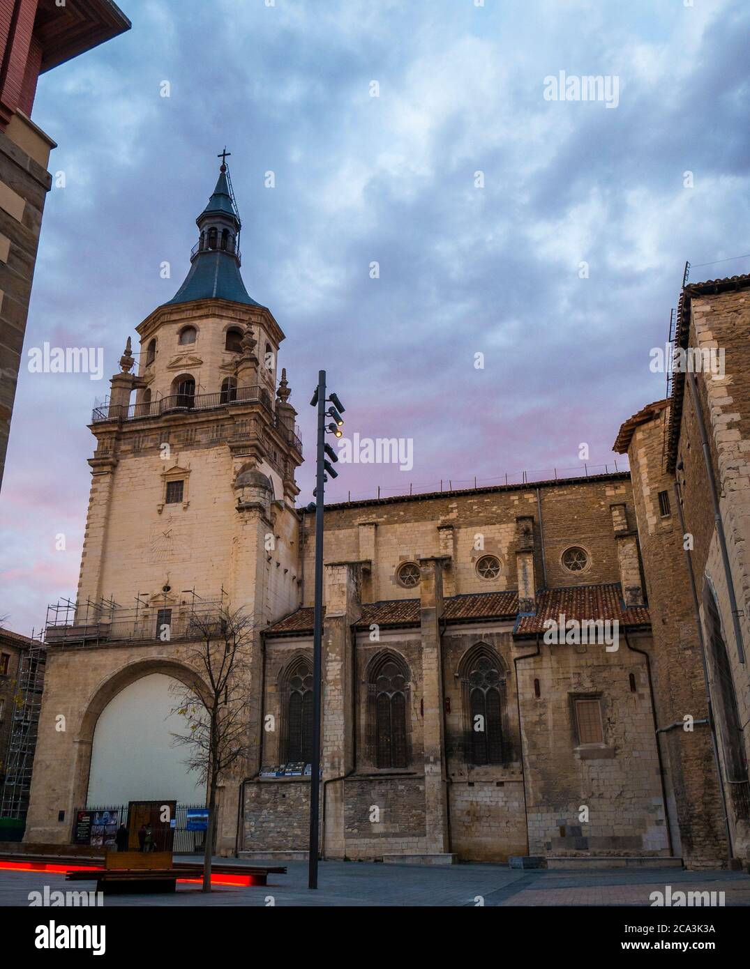 Catedral vieja de santa maría hi-res stock photography and images - Alamy