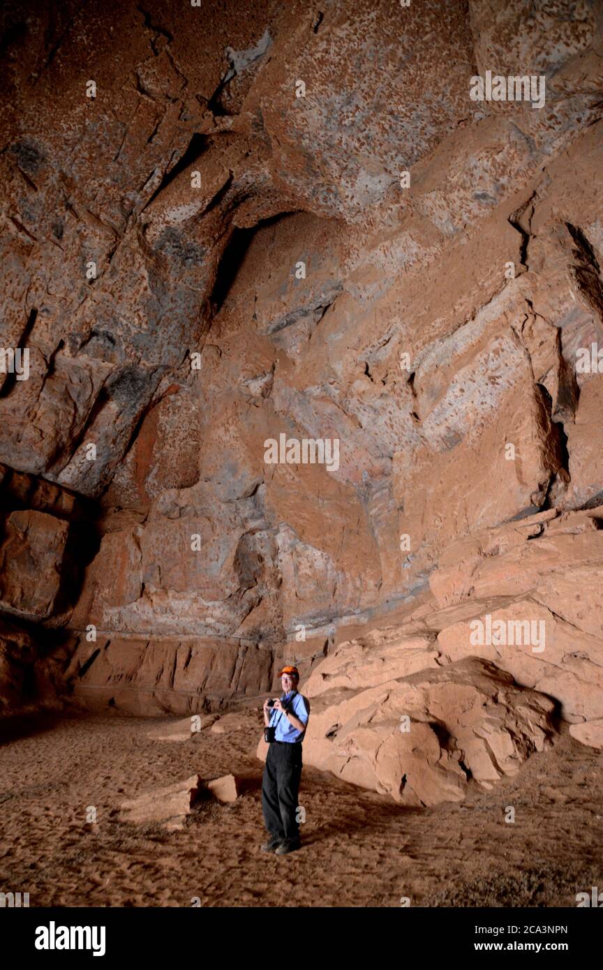 Algeria, Illizi, Tassili N'Ajjer National Park:  inside a  large cave at Tidrunag in Wadi In Tehak in the Tadrart mountains. Stock Photo
