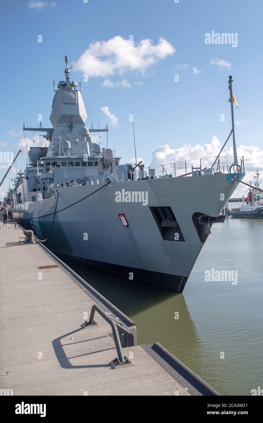 Wilhelmshaven, Germany. 04th Aug, 2020. The frigate 'Hamburg' lies in the harbour. The frigate has sailed off the coast of the civil war-torn country Libya for a five-month Mediterranean mission as part of the European Union's Irini foreign mission. Credit: Sina Schuldt/dpa/Alamy Live News Stock Photo