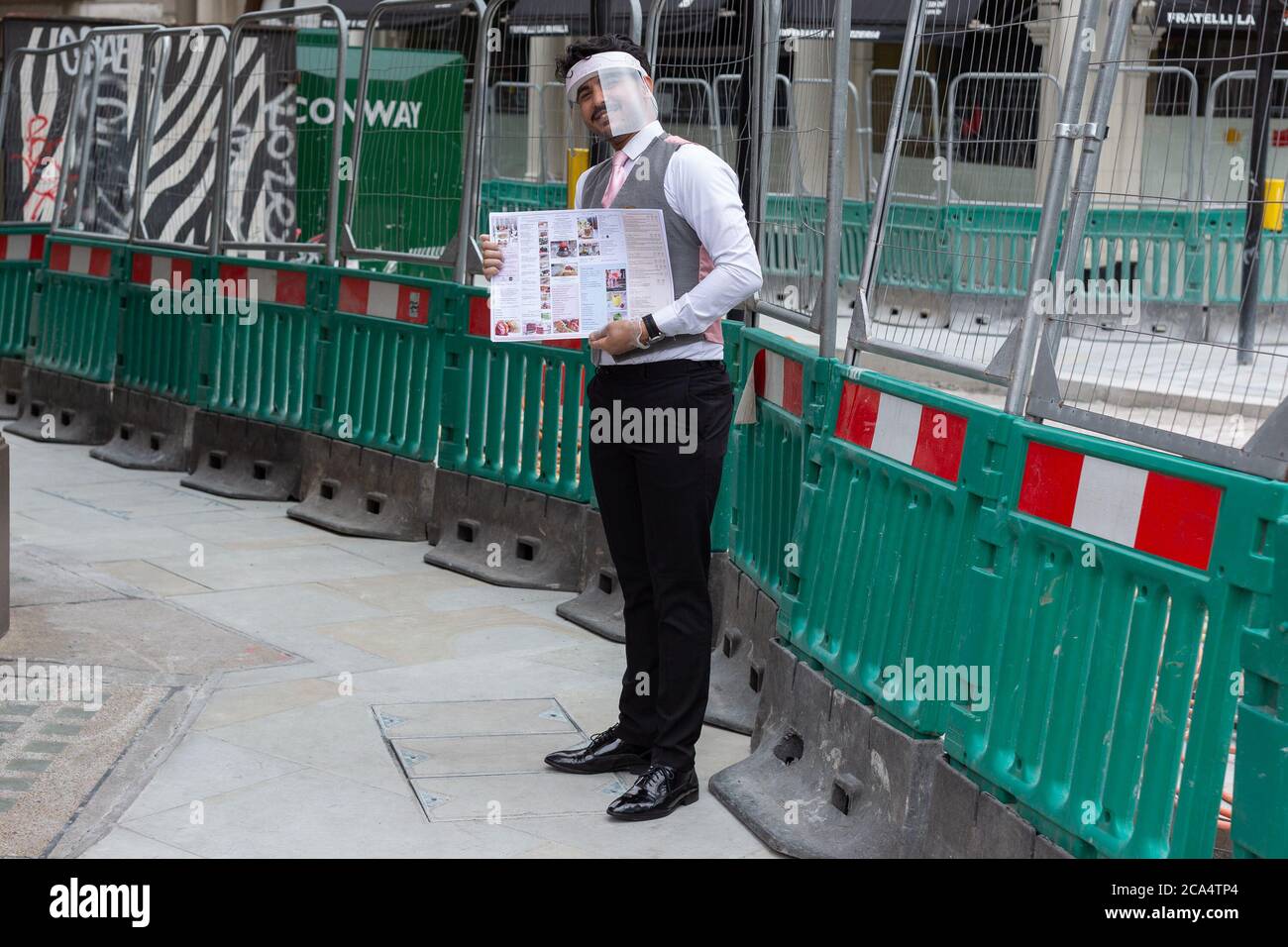 People go out on ‘Super Saturday’ to visit pubs, restaurants and