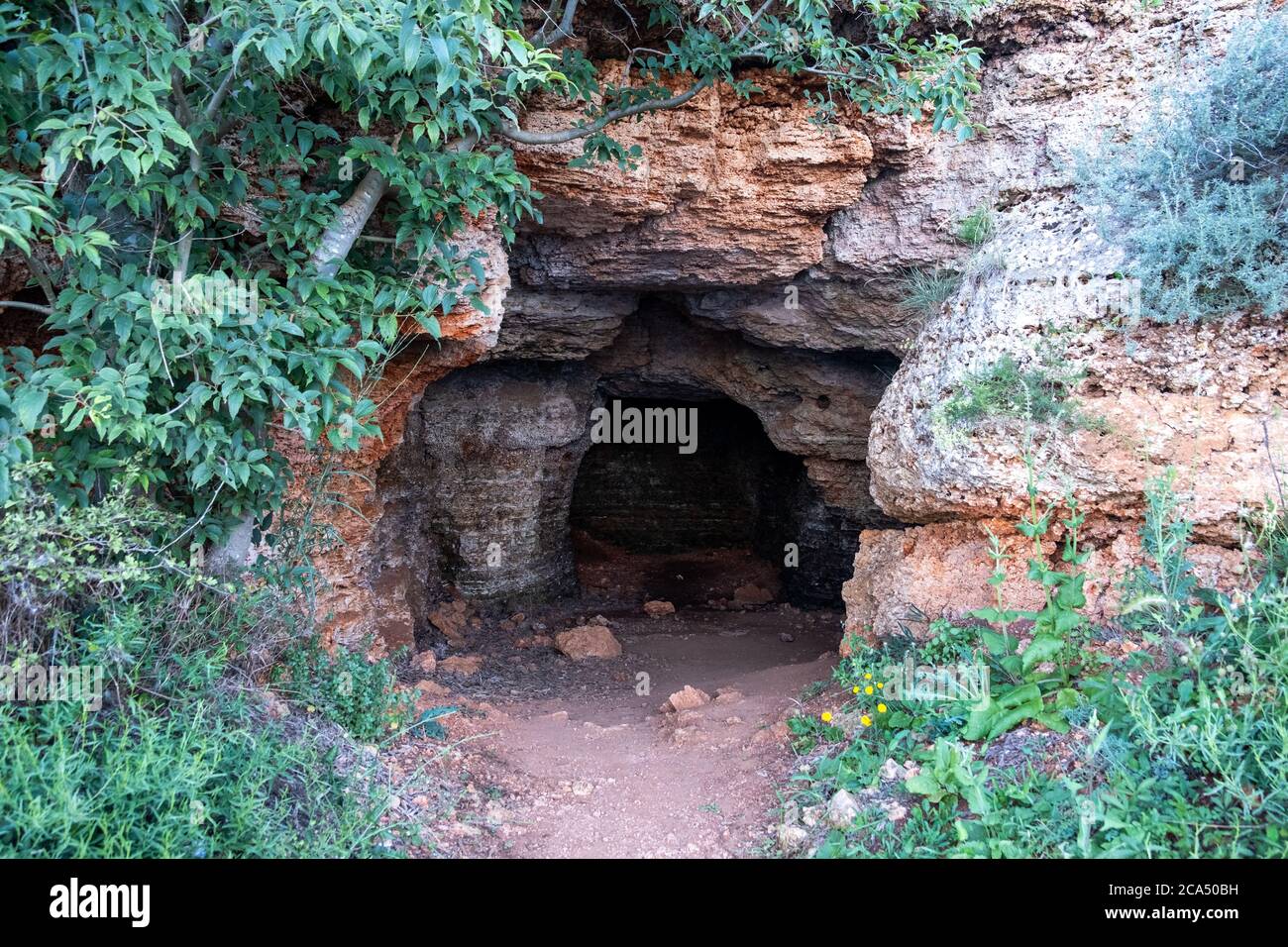 Secret cave entrance hires stock photography and images Alamy
