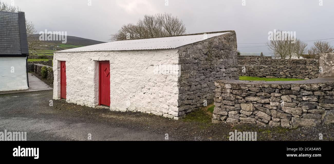 Stone farm building, Burren, County Clare, Ireland Stock Photo